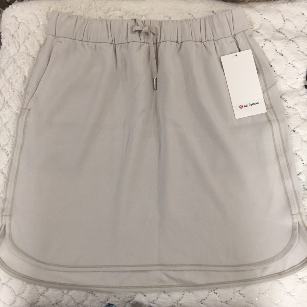 Lululemon “on the fly skirt. Size 12